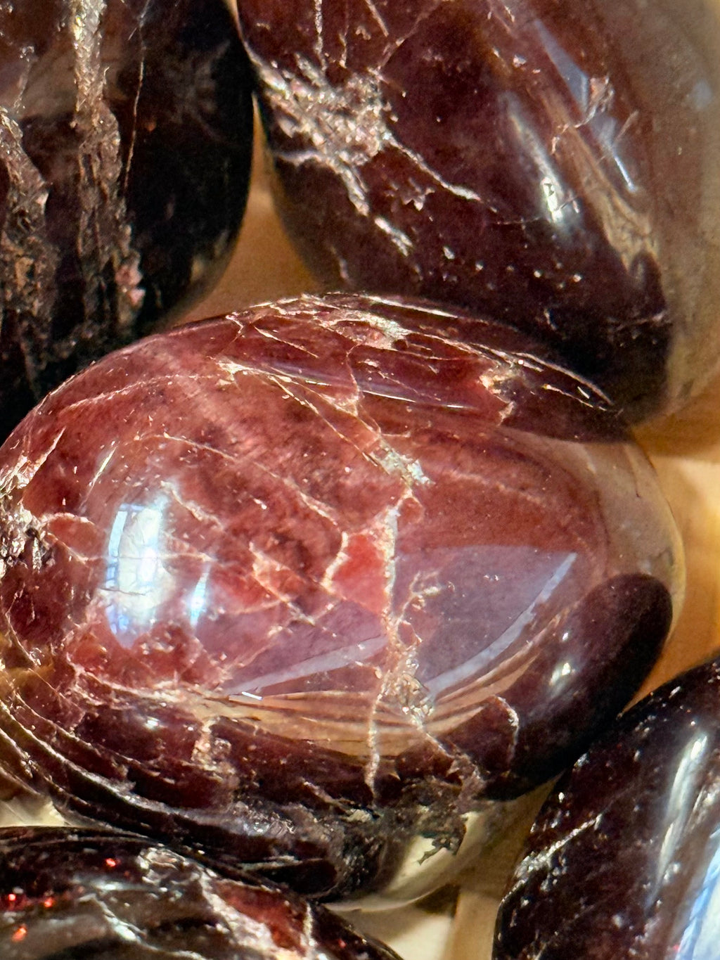 Rodado de Granate | Vitalidad, Protección y Enraizamiento