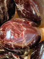 Rodado de Granate | Vitalidad, Protección y Enraizamiento