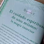 La Bruja Holística - Conecte con su poder personal para cuidarse mágicamente