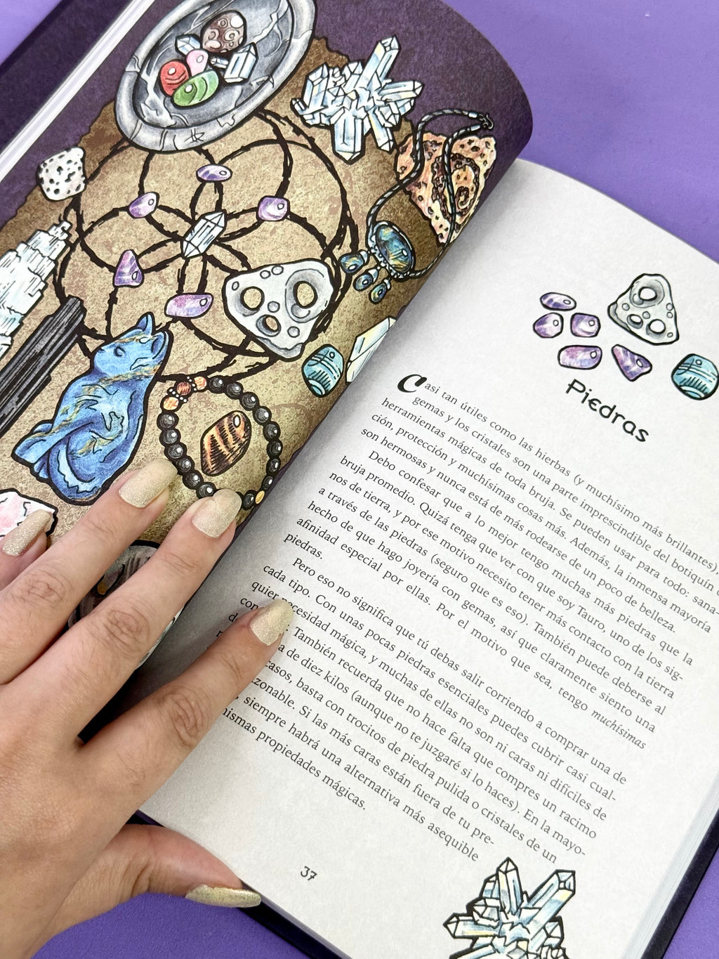 El Libro de las Sombras de la Bruja Ecléctica | Un Manual Mágico para la Práctica Diaria