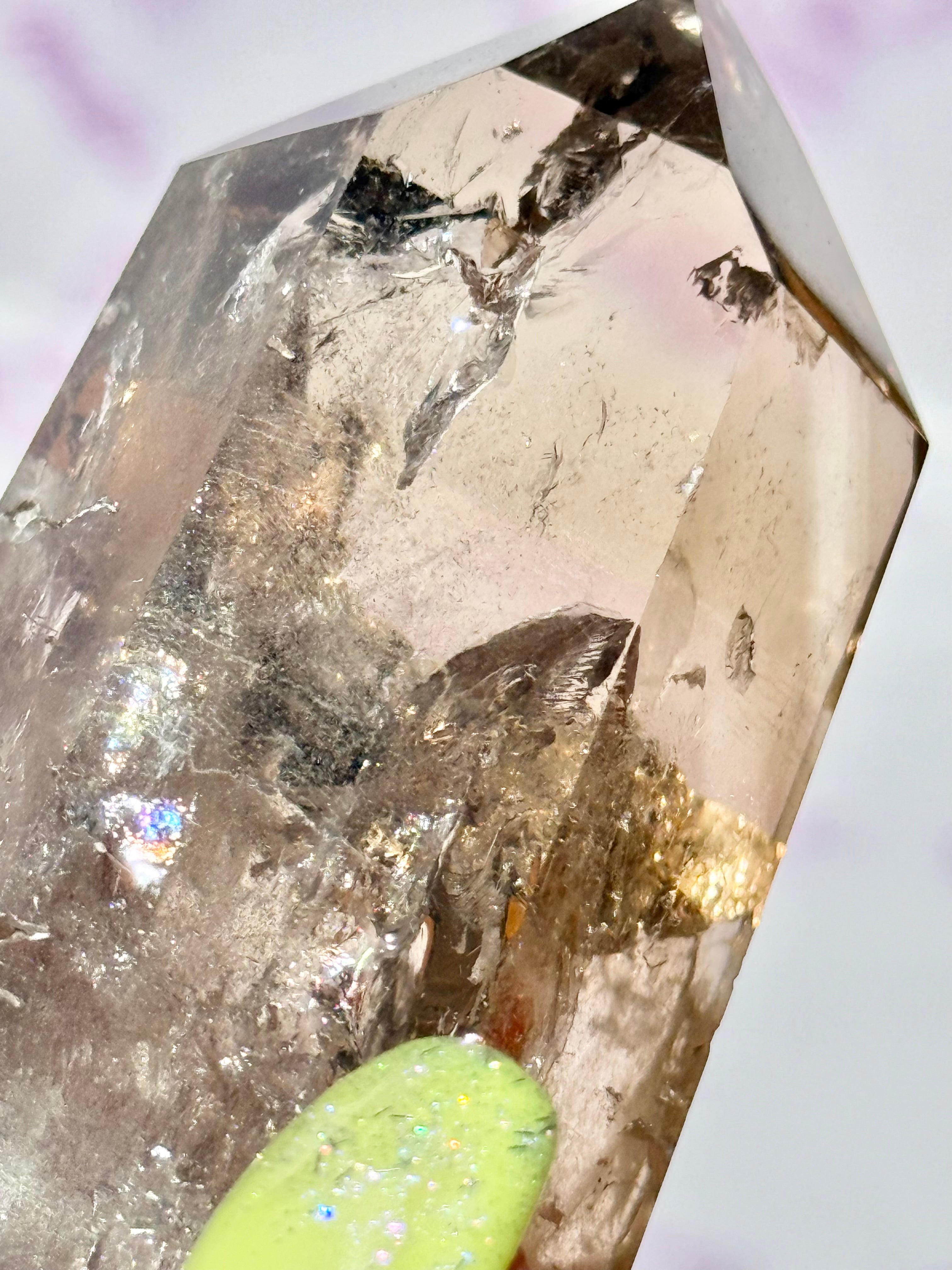 Puntas Pulidas de Cuarzo Ahumado | Protección y Enraizamiento