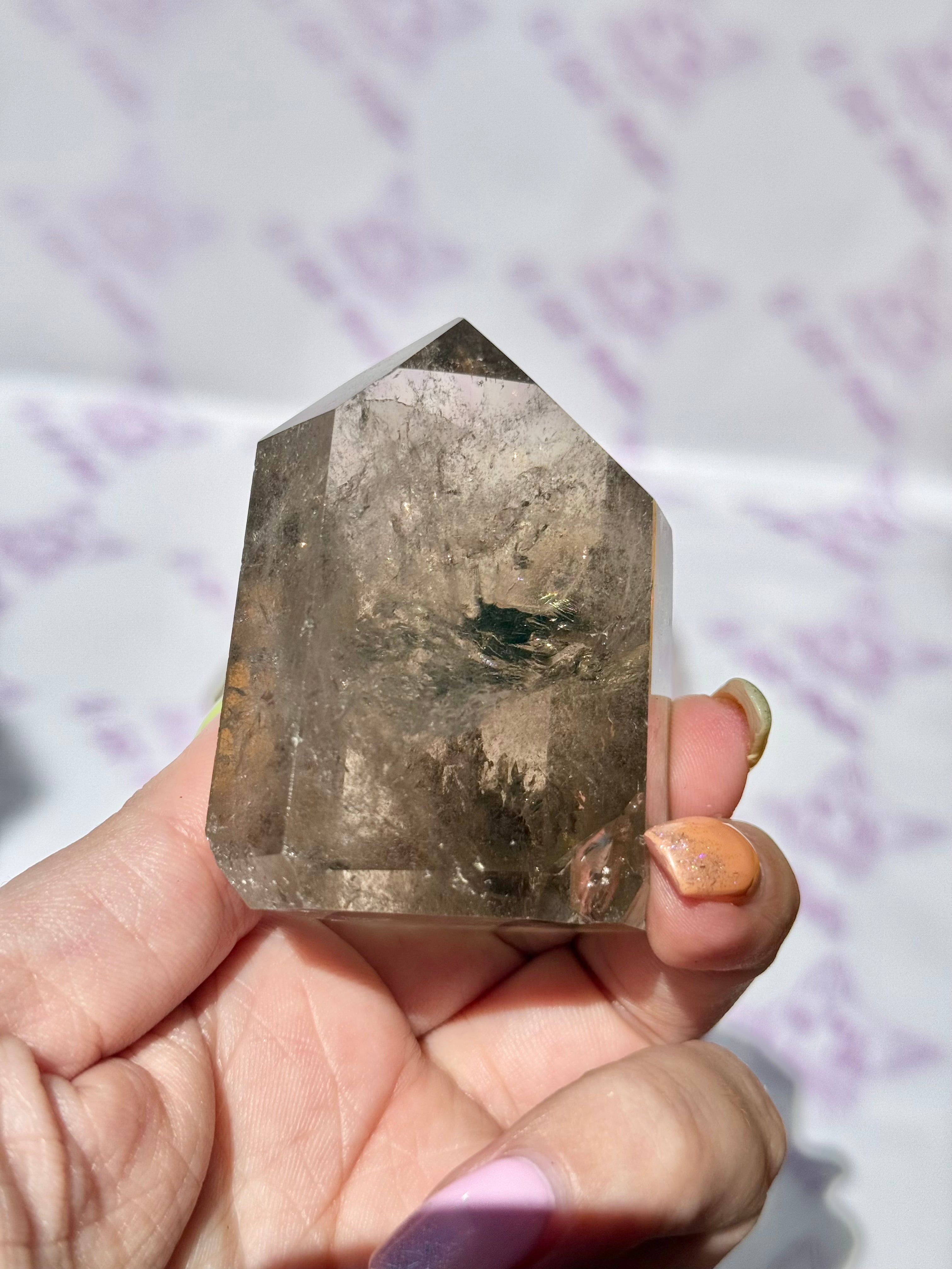 Puntas Pulidas de Cuarzo Ahumado | Protección y Enraizamiento