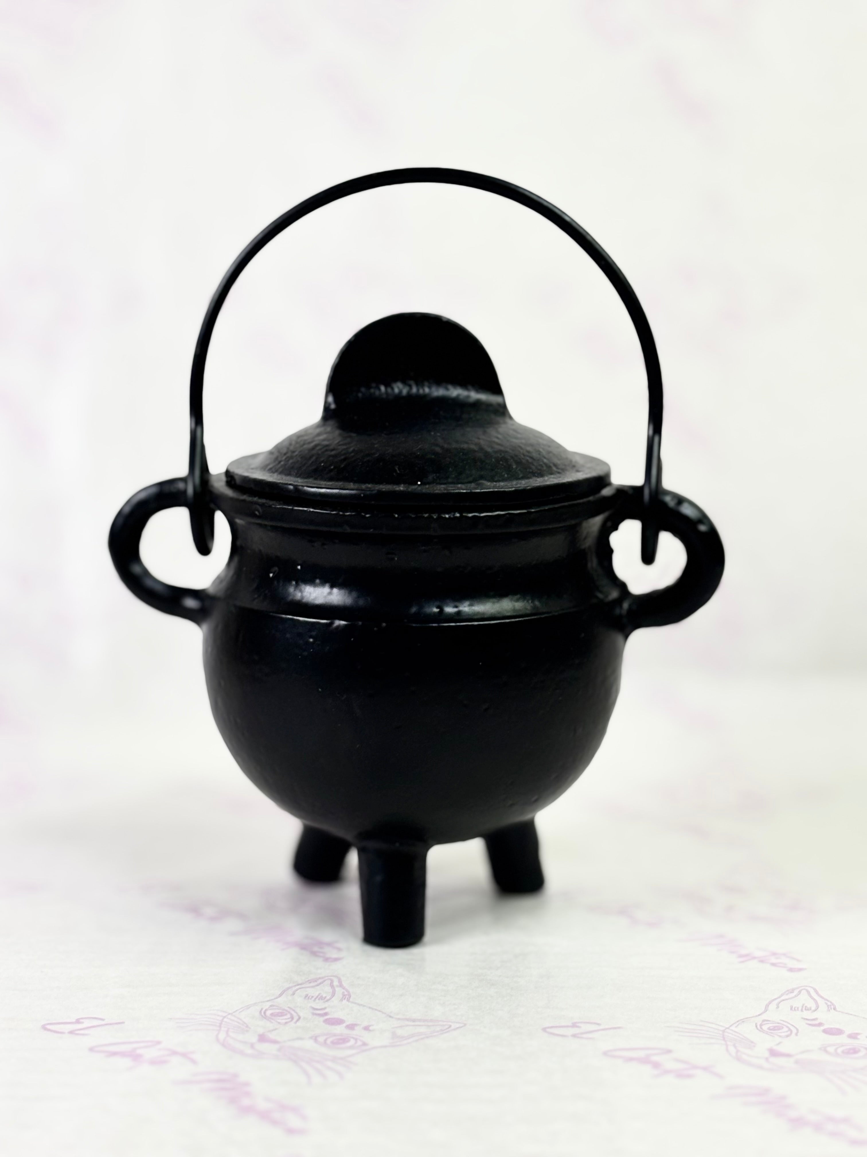 Caldero de bruja de hierro fundido