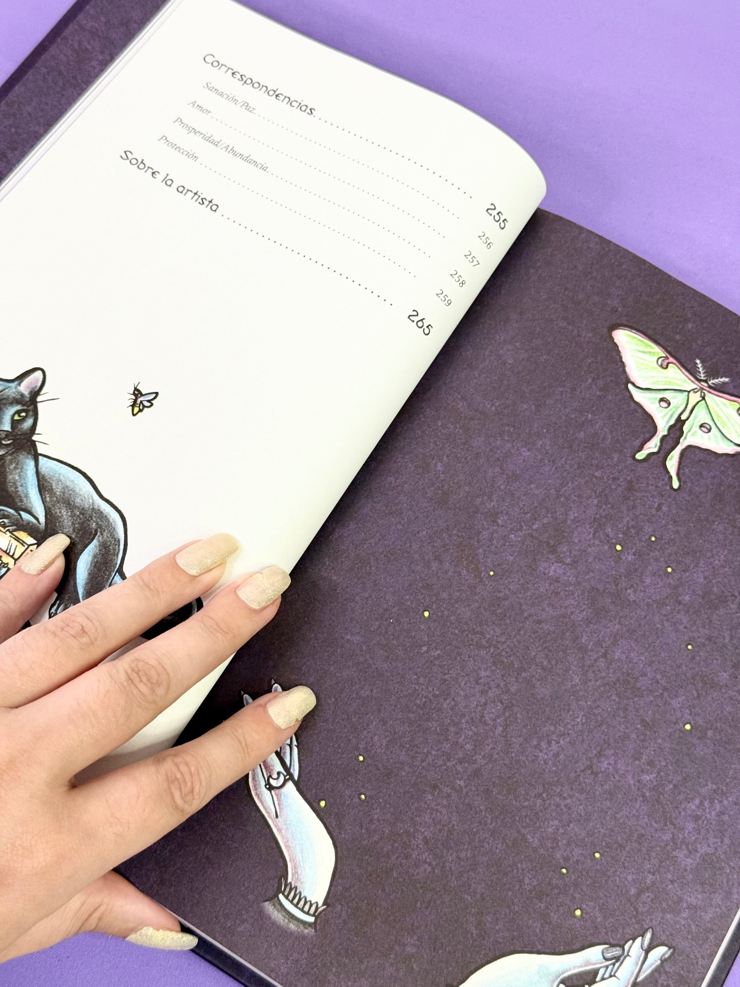 El Libro de las Sombras de la Bruja Ecléctica | Un Manual Mágico para la Práctica Diaria