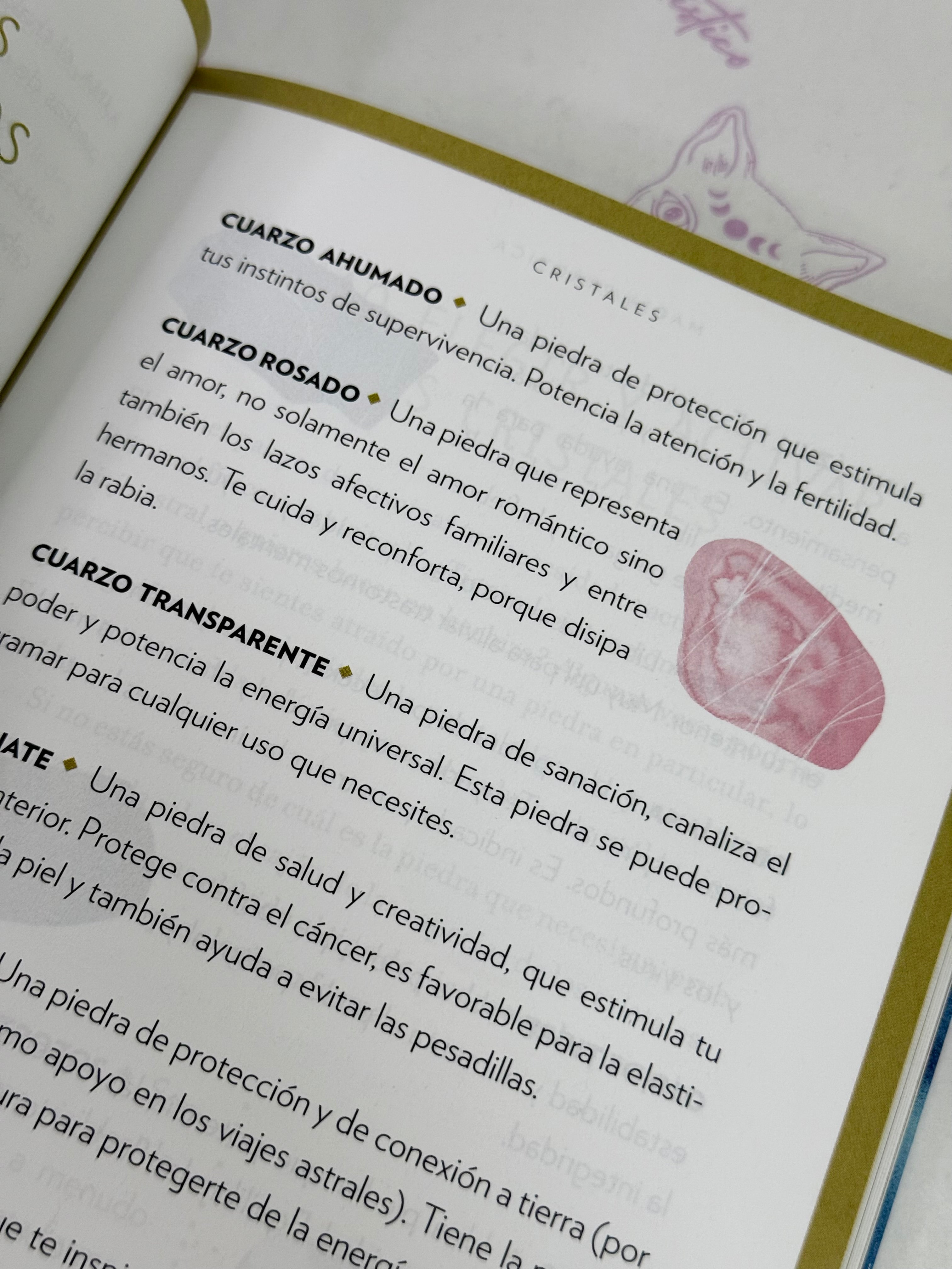 Magia Práctica | Una guía de iniciación a los Cristales, los Horóscopos, las Lecturas Psíquicas y los Hechizos