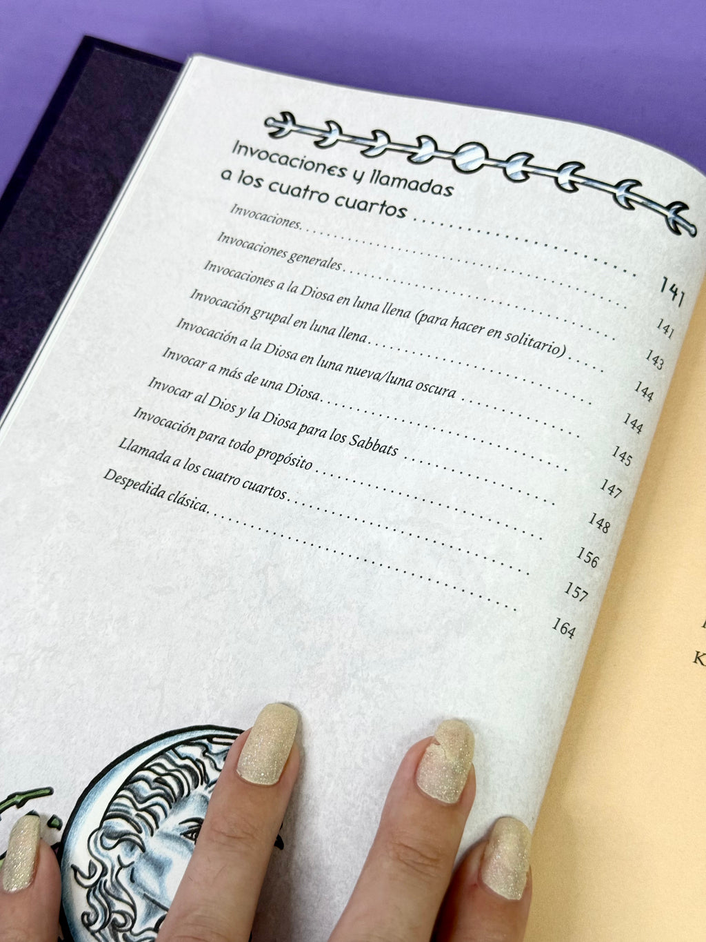 El Libro de las Sombras de la Bruja Ecléctica | Un Manual Mágico para la Práctica Diaria