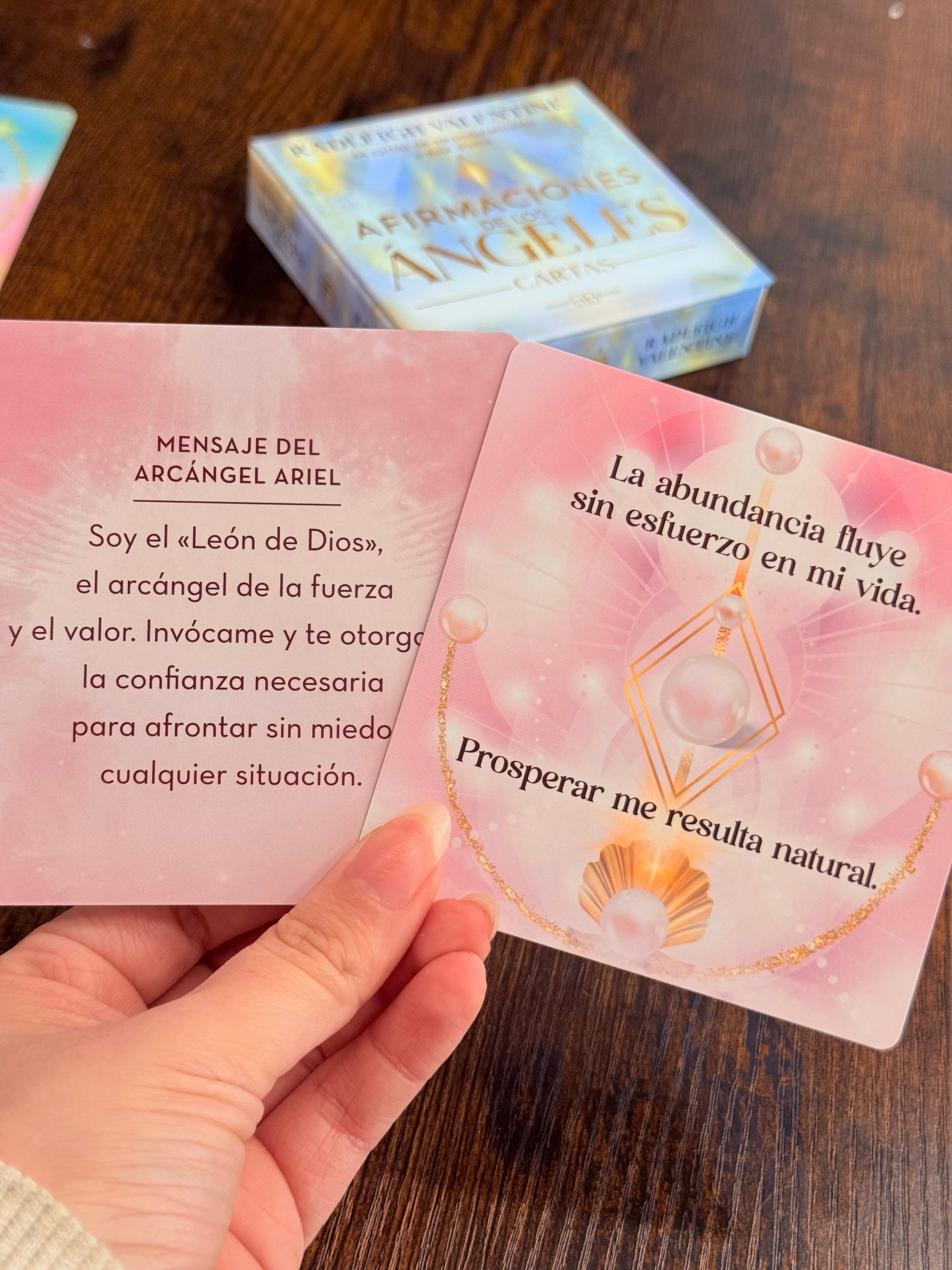 Afirmaciones de Los Ángeles | 44 cartas de empoderamiento y guía divina