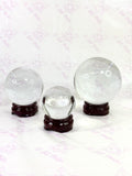 Bola de cristal con peana
