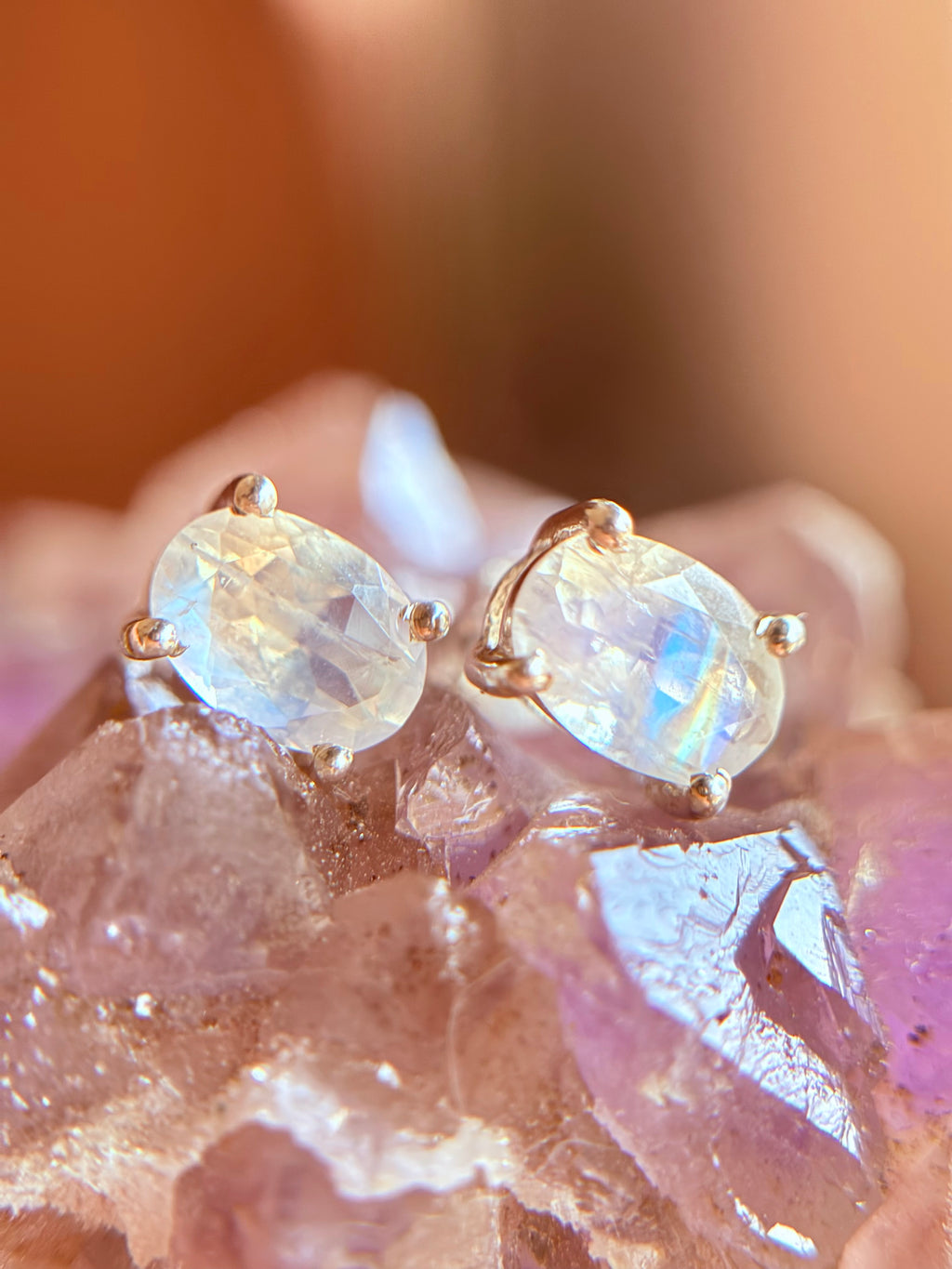 Pendientes “Thalessa” de Piedra Luna en Plata de Ley 925 | Energía Femenina e Intuición