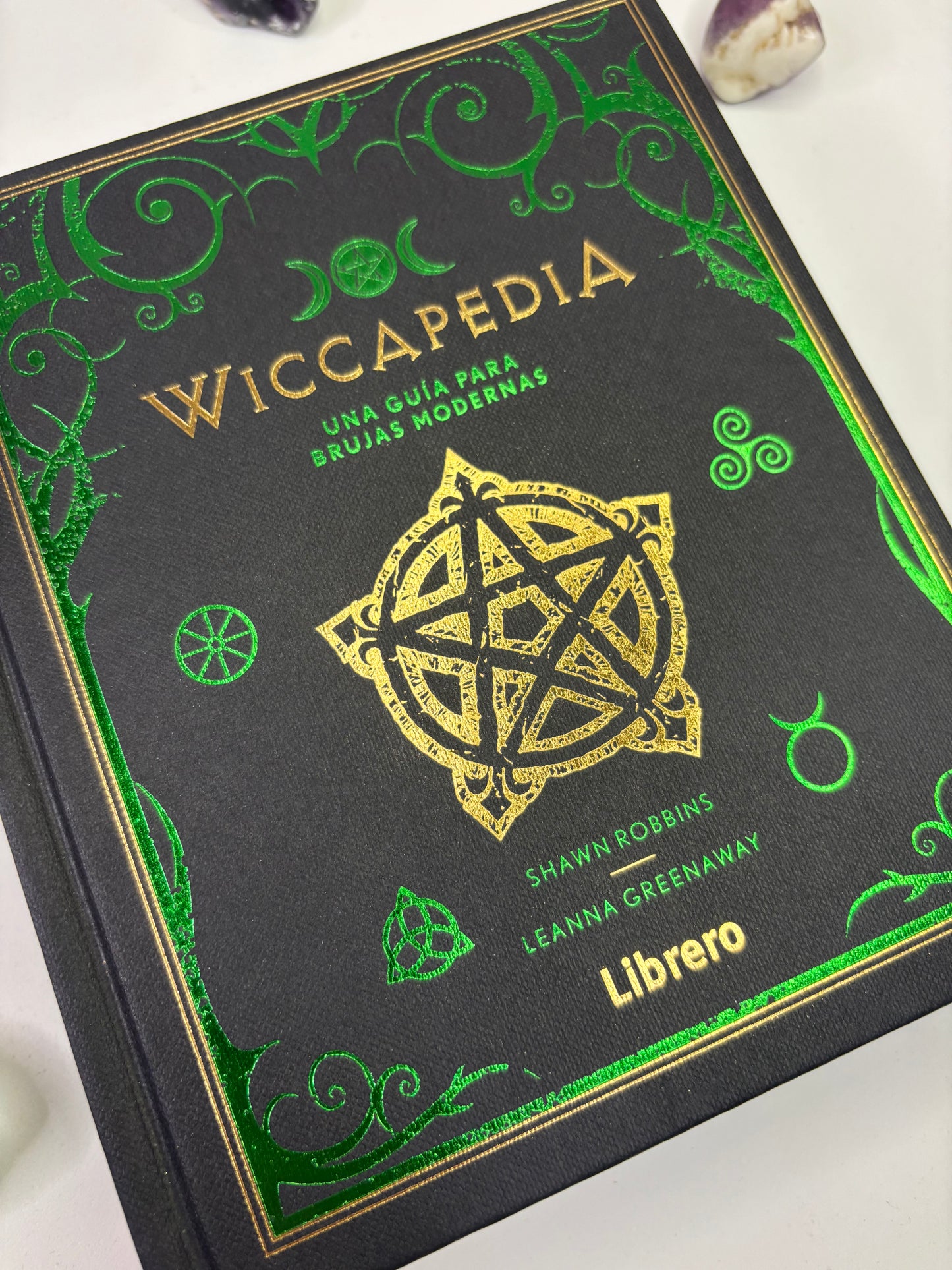 Wiccapedia Libro - Una guía para Brujas modernas