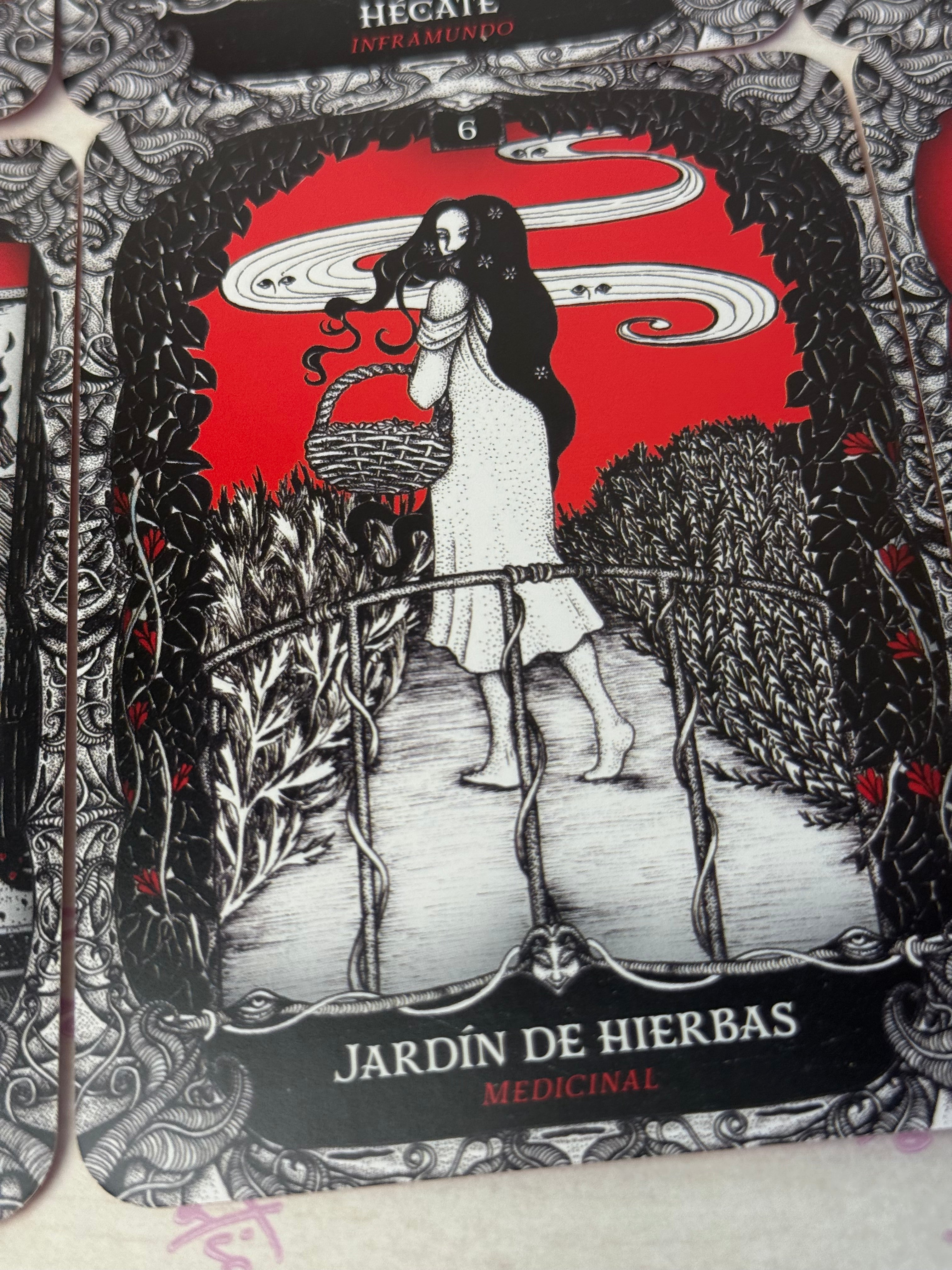 Oráculo de la Bruja | Reclama tu Herencia