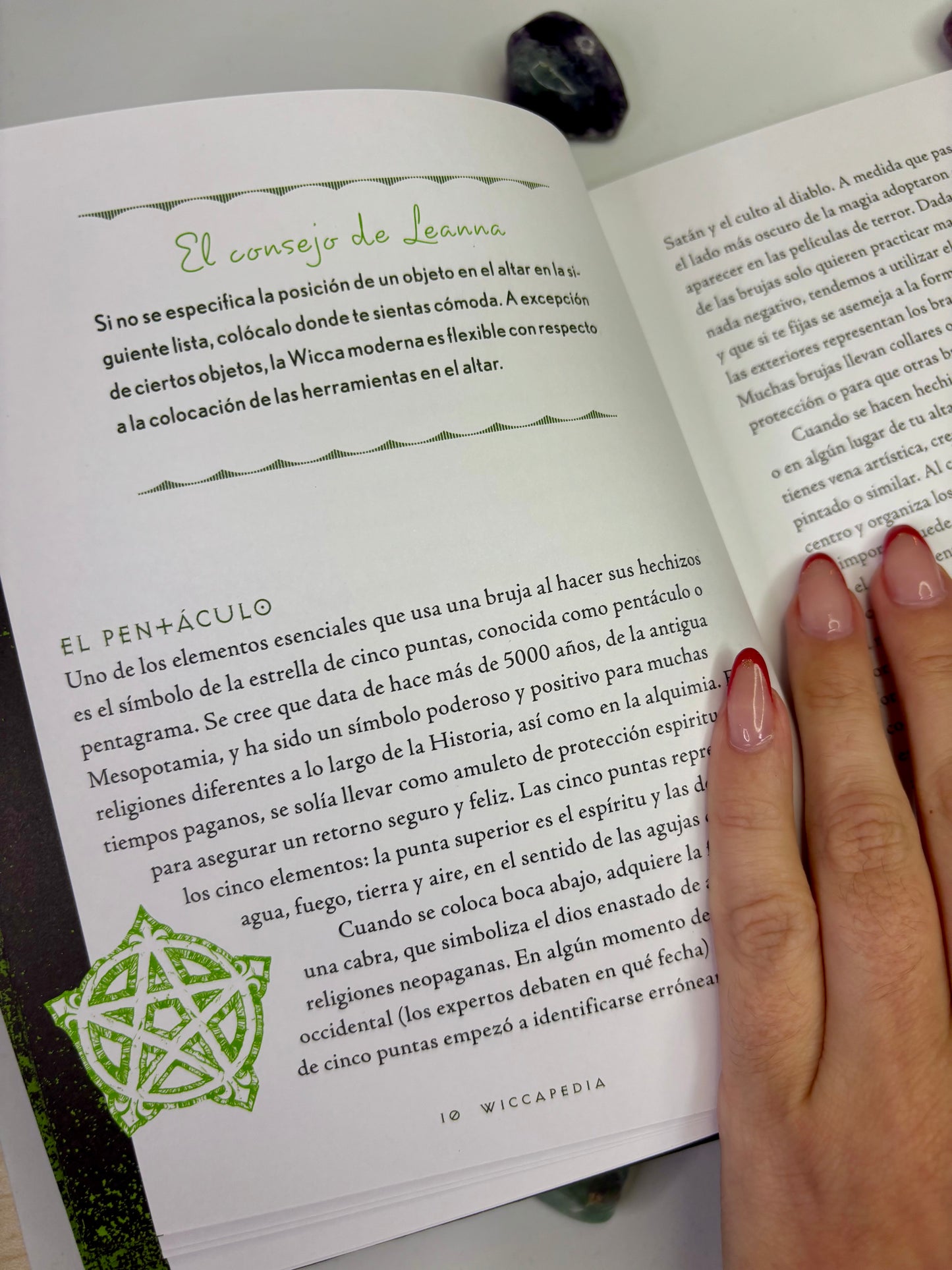 Wiccapedia Libro - Una guía para Brujas modernas