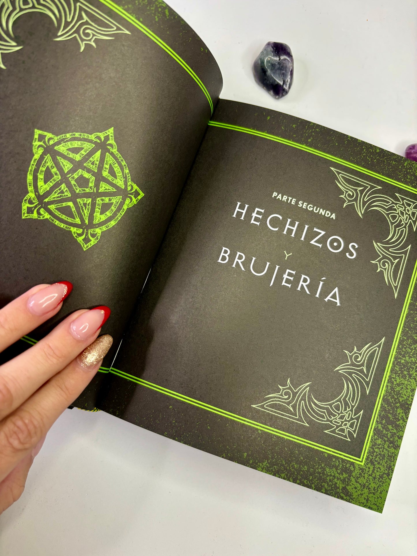 Wiccapedia Libro - Una guía para Brujas modernas