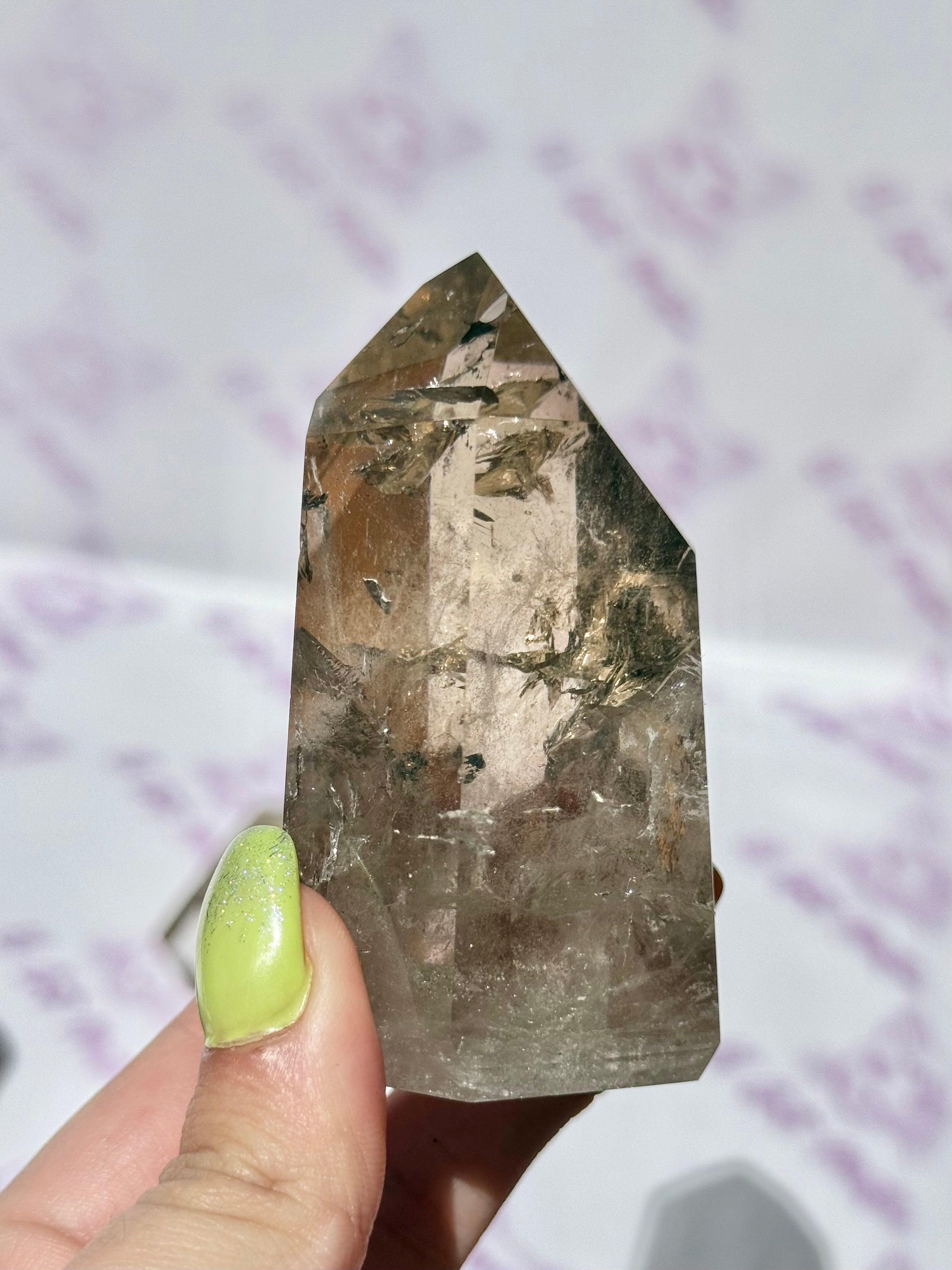 Puntas Pulidas de Cuarzo Ahumado | Protección y Enraizamiento