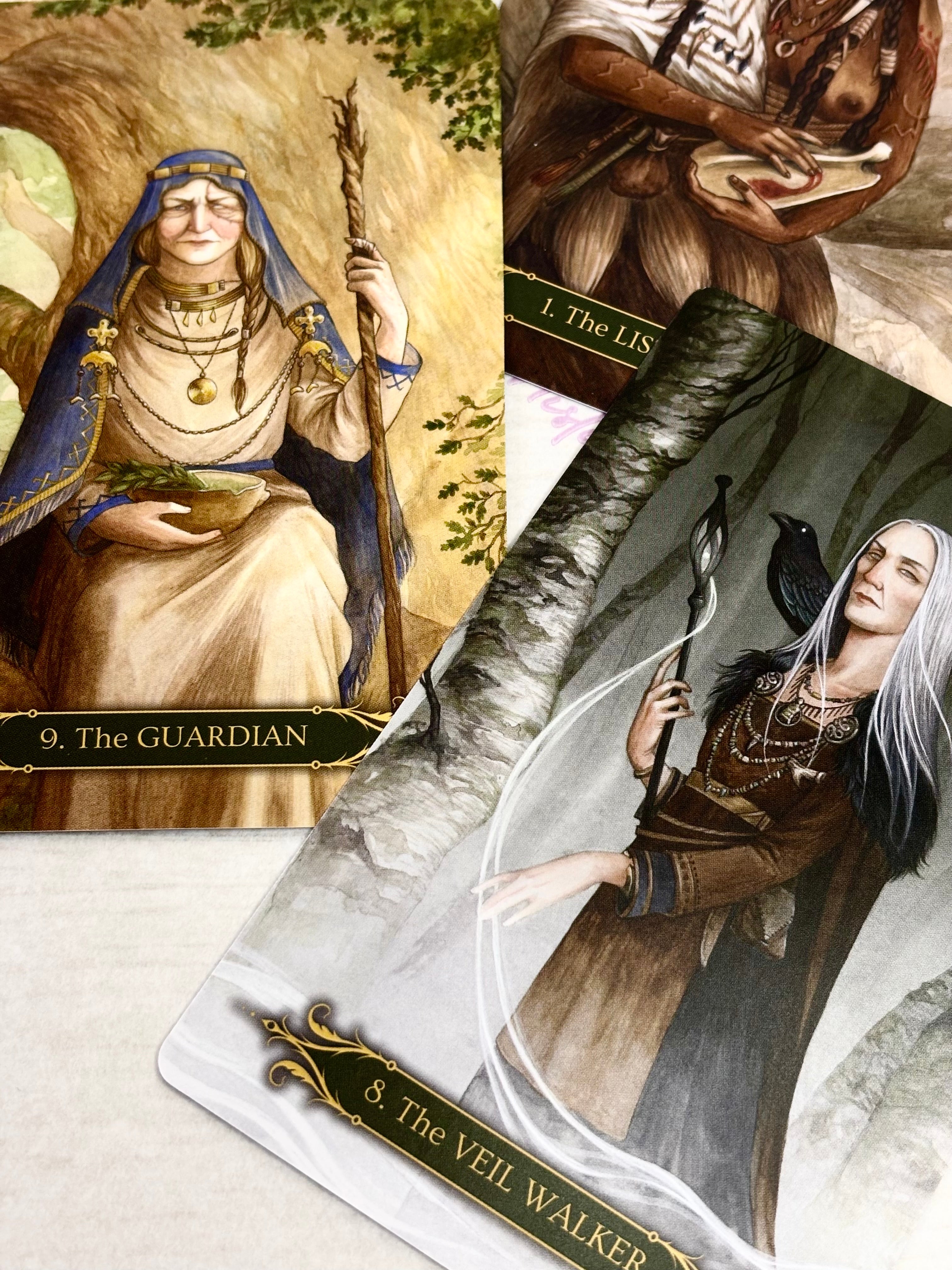 Oráculo A Compendium of Witches | Cartas+libro en 4 idiomas