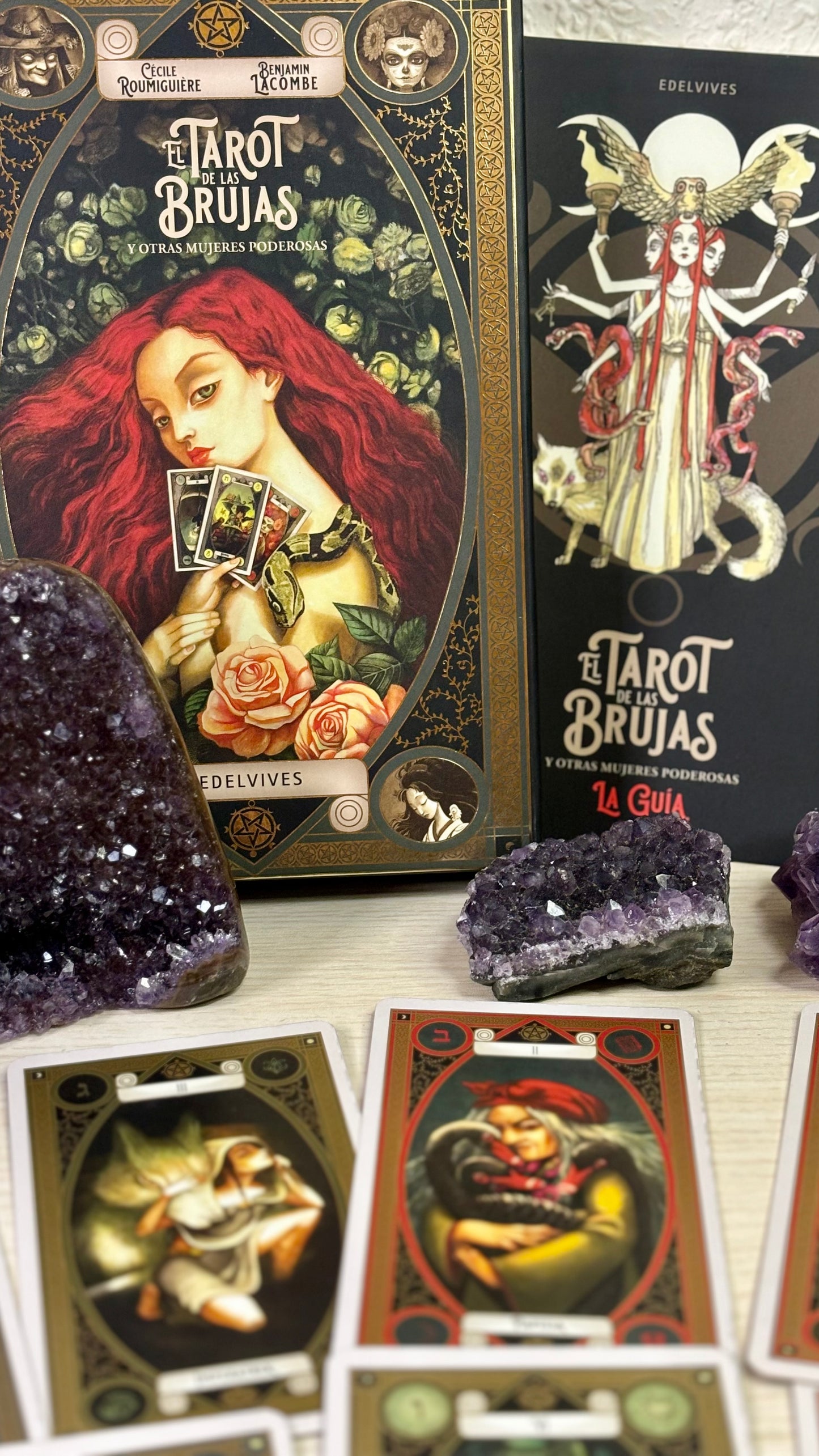 Tarot de las brujas y otras mujeres poderosas