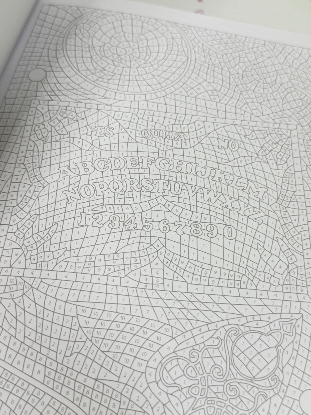 El Poder de las Brujas | 40 escenas misteriosas para colorear por números