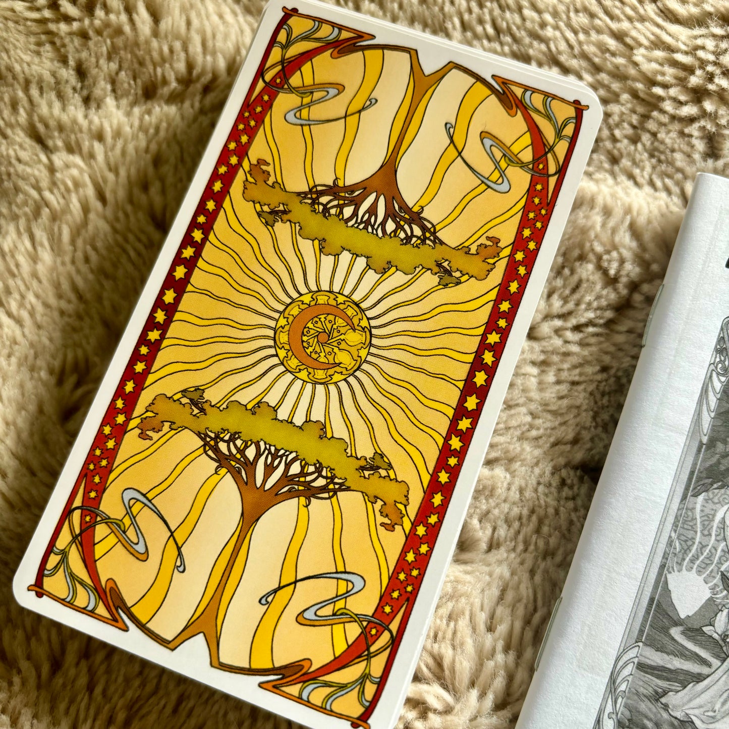 Golden Art Nouveau Tarot