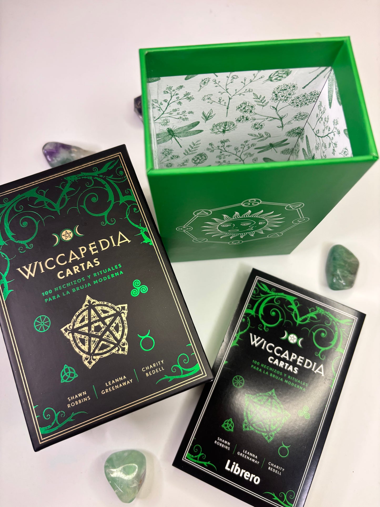 Wiccapedia Cartas - 100 hechizos y rituales para la bruja moderna