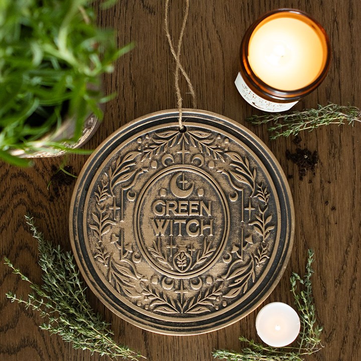 Placa de Terracota "Green Witch" | Energía Terrenal para tu Hogar