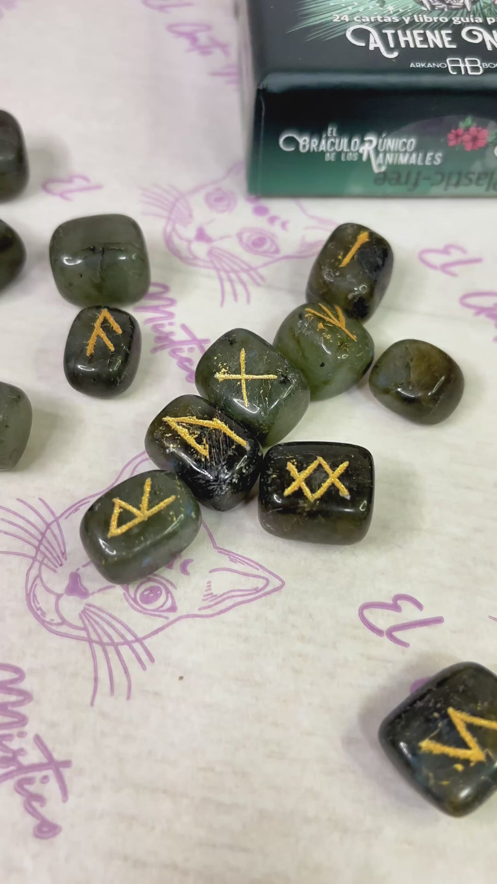 El oráculo Rúnico de los Animales